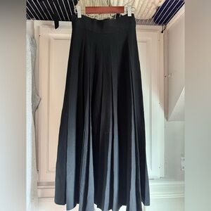 Sézane black pleated skirt
